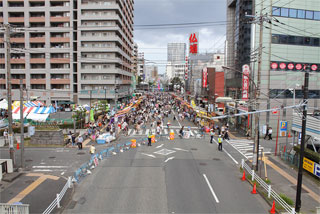 神奈川県平塚市 市民センター前の歩道橋から
